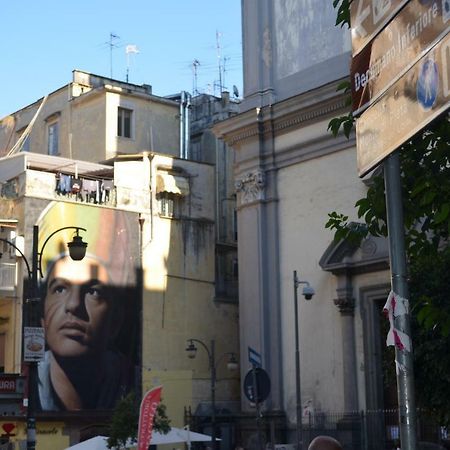 Willa A Due Passi Dal Duomo Neapol Zewnętrze zdjęcie